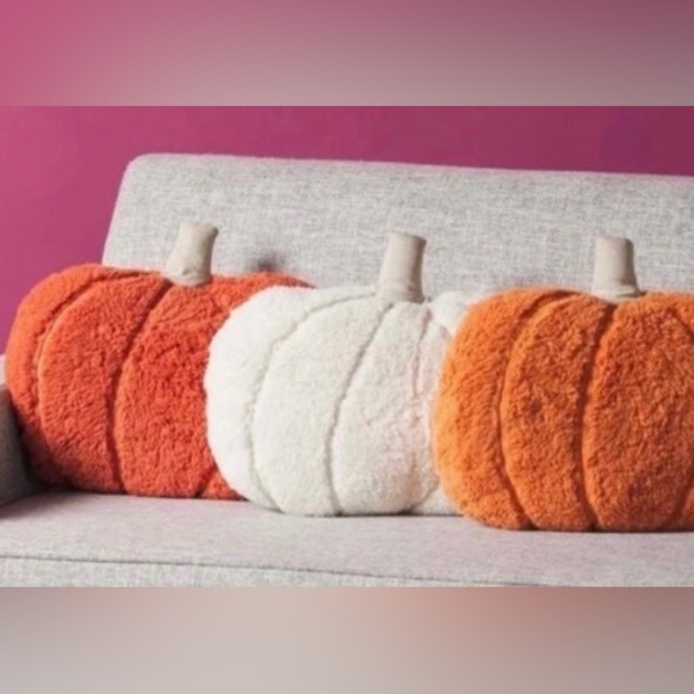 THE FARMHOUSE BY RACHEL ASHWELL 3рк 15×18 Pumpkin Shaped Pillows